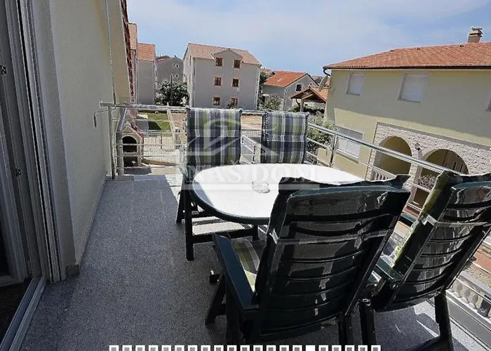 Niko Und Gaby Apartmán Vodice