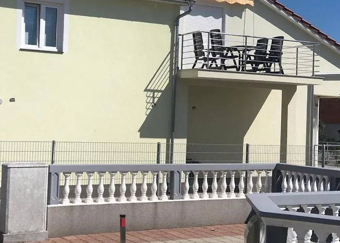 Niko Und Gaby Apartmán